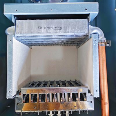 24 kw 40 kw 벽 말 탄 가스 보일러 청색 샐 고효율 벽은 보일러를 매달았습니다